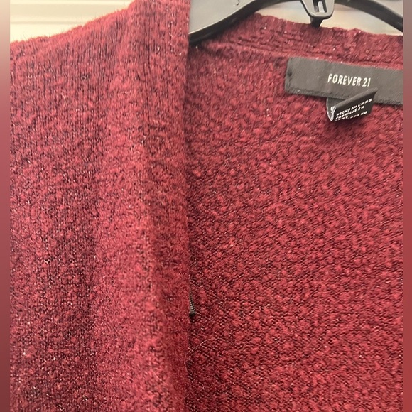FOREVER 21 SMALL BURGUNDY PLUSH CARDIGAN (fits like M/L) - Picture 3 of 8